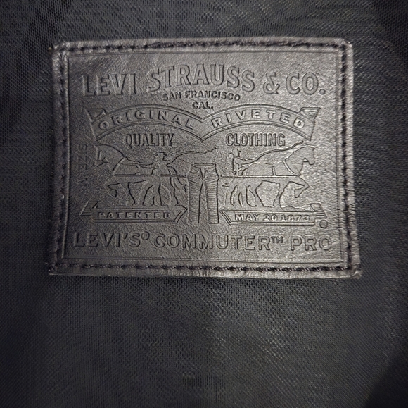 SOLD Levi's Commuter Jean Jacket - Picture 8 of 14